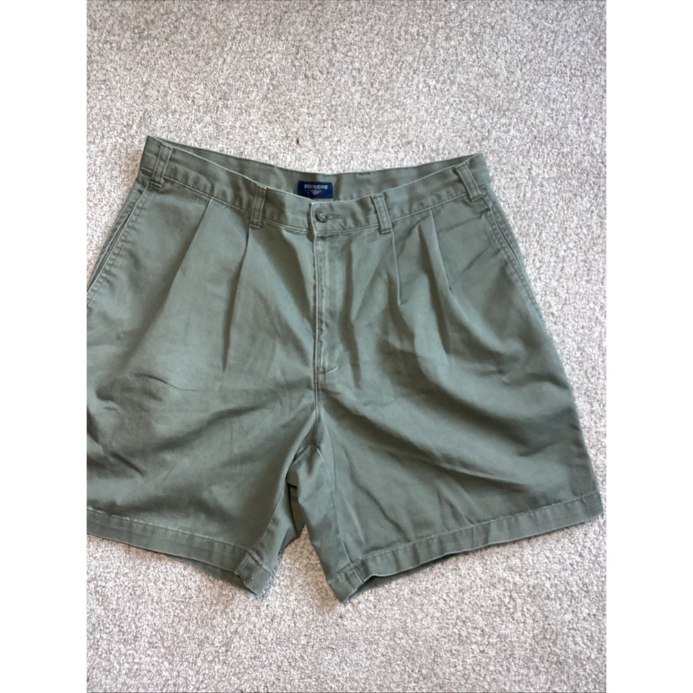 Dockers MENS Chino Shorts Olive Green SZ 34 Pleated Front 100% Cotton